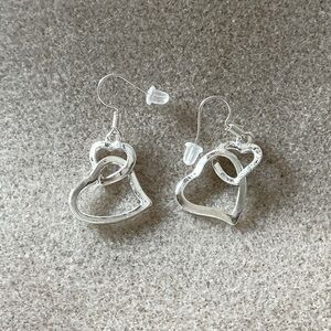 Beautiful pair of Earrings! BN